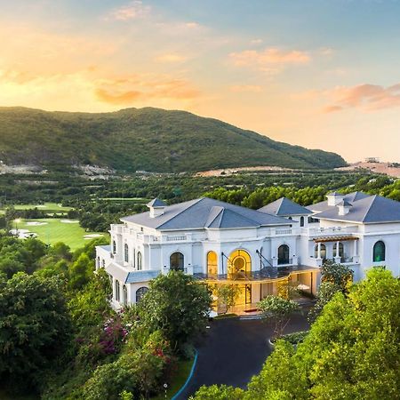 Готель Vinpearl Golflink Нячанг Екстер'єр фото